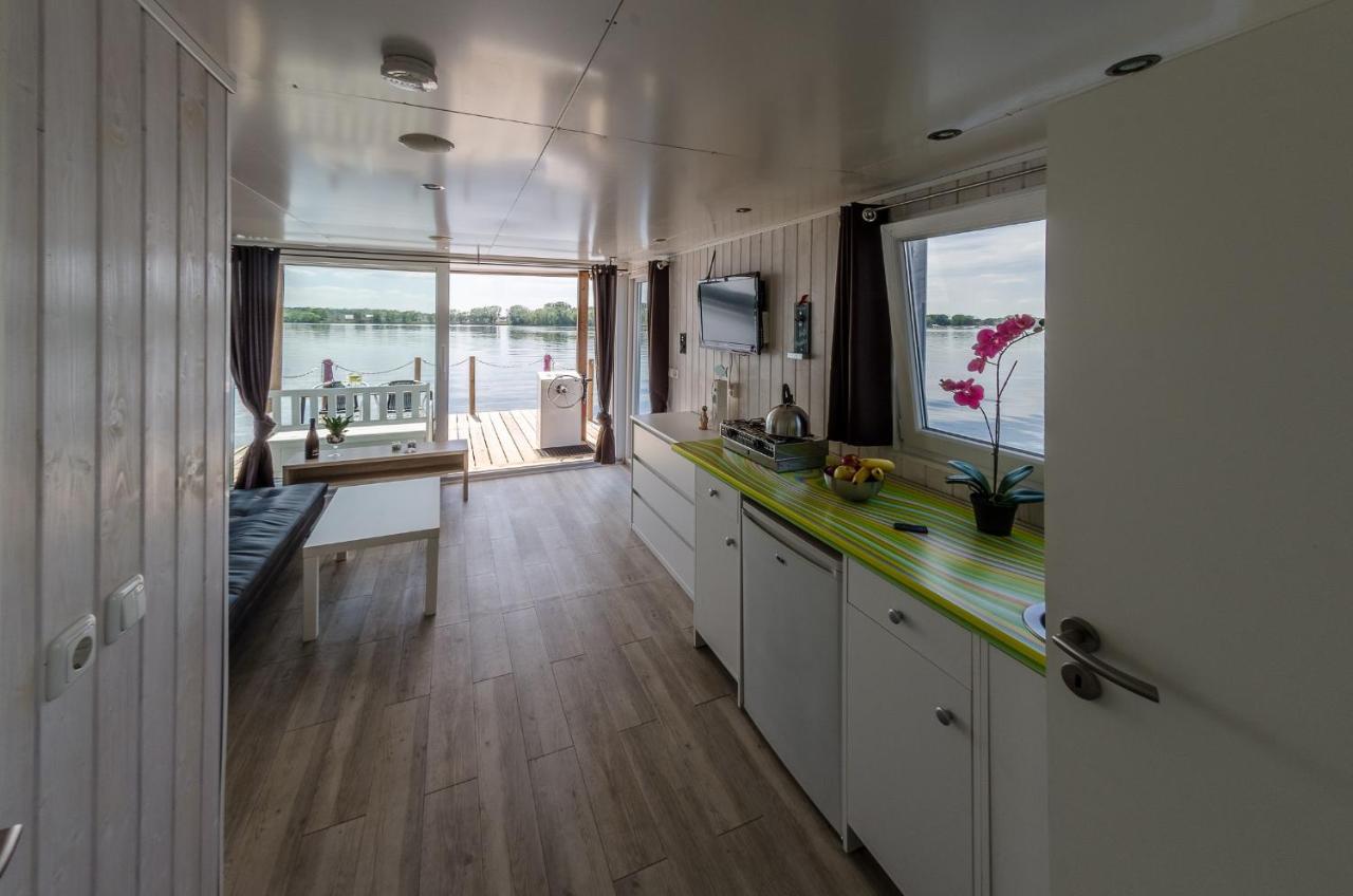 Feststehendes Hausboot Otel Kolonie Zern Dış mekan fotoğraf