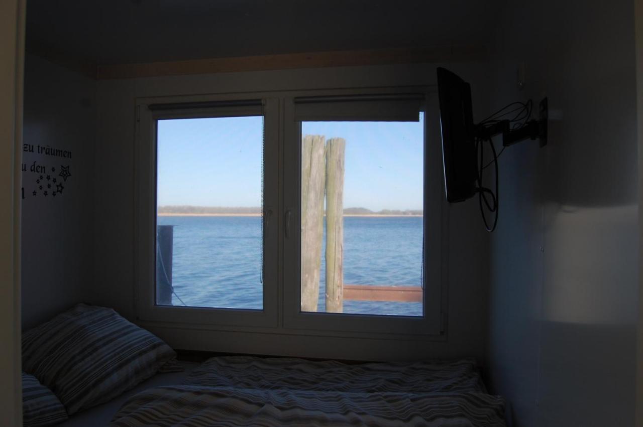 Feststehendes Hausboot Otel Kolonie Zern Dış mekan fotoğraf